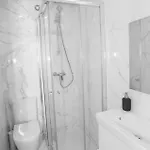 Downtown 3 Bedroom With Balcony - Quiet Street - Family Friendly - Groups * Porto
